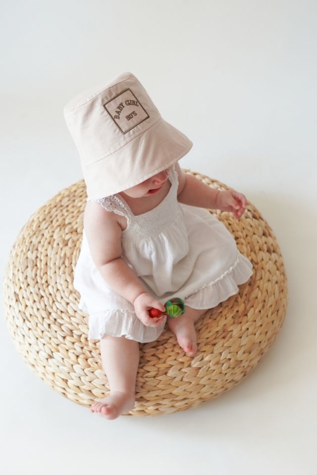 Poplin Bucket Şapka Nakışlı Bej