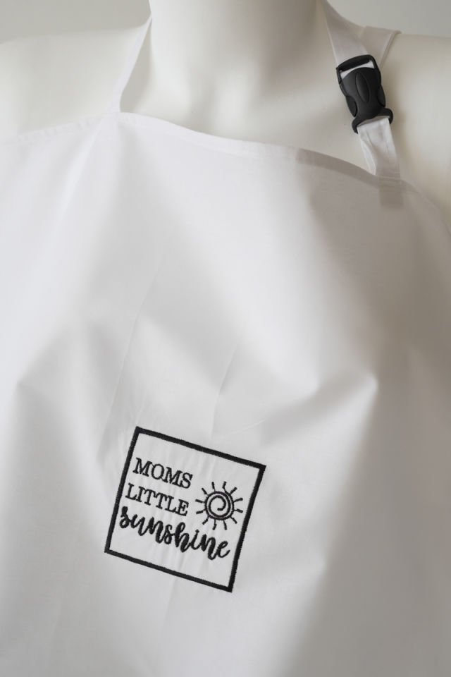 Emzirme Önlüğü Nakışlı Beyaz