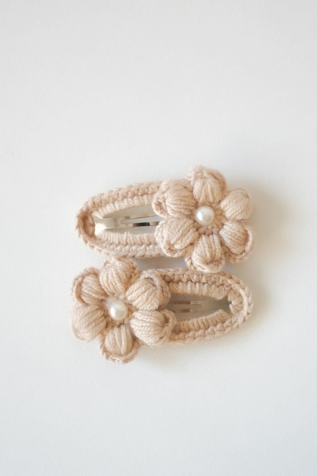 İncili Bej Örgü Toka