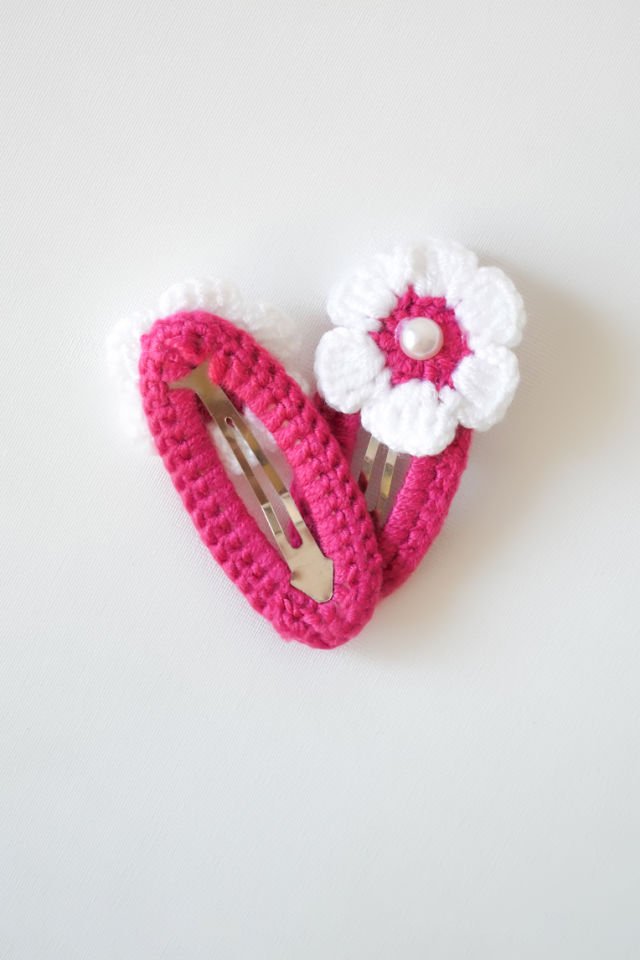 İncili Fuşya Örgü Toka